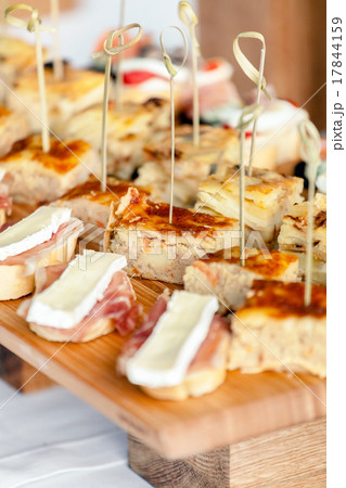 catering food 17844159