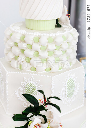wedding cake wedding cake 17844675