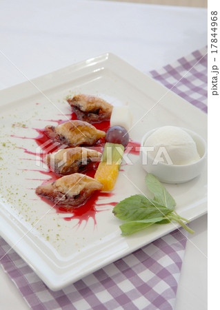 pieces of baklava in restauran 17844968