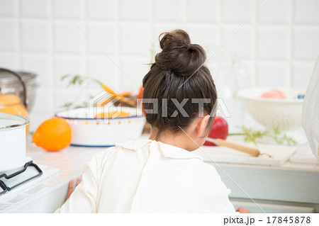 mother and child 2 17845878