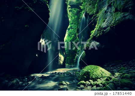 由布川渓谷 由布川渓谷 17851440