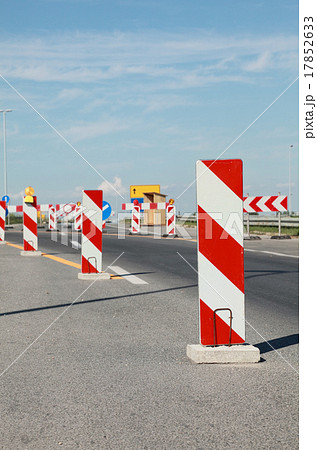 Highway in reconstruction 17852633