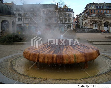 ヴィースバーデンの街並み(ドイツ) ヴィースバーデンの街並み(ドイツ) 17860055