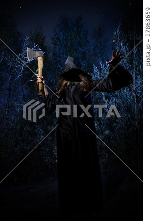 Woman with axe Woman with axe 17863659