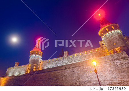 old castle night view old castle night view 17865980