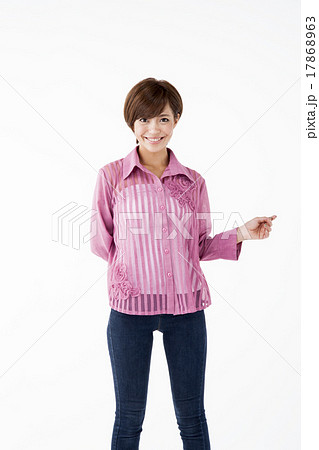 20代女性 17868963