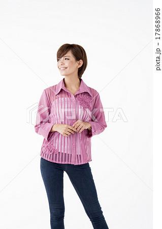 20代女性 20代女性 17868966