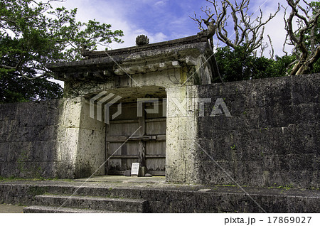 園比屋武御嶽石門 17869027