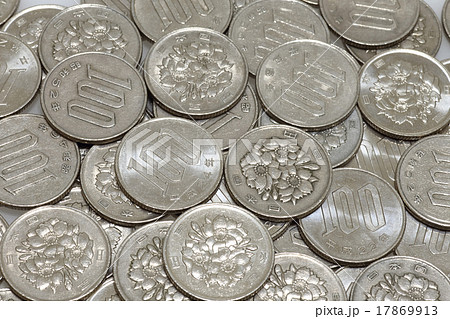 百円コイン　日本円硬貨 17869913