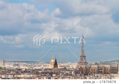 skyline of Paris with eiffel tower 17870878