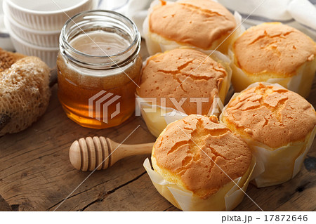 honey soft cheese cake sweet pastries dessert 17872646