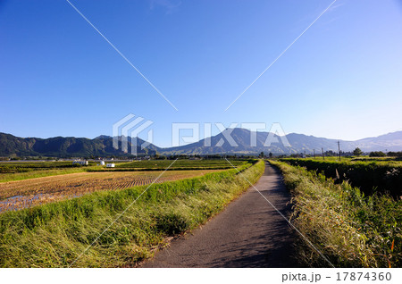 阿蘇の田園風景 阿蘇の田園風景 17874360