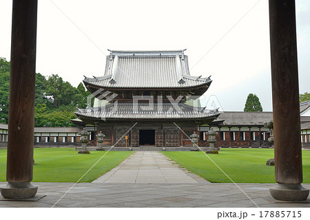 瑞龍寺山門から仏殿の眺め 瑞龍寺山門から仏殿の眺め 17885715
