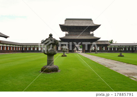 瑞龍寺境内と山門風景 17885791