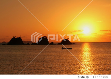 加茂島と夕日 加茂島と夕日 17888500