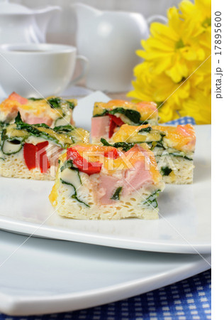Vegetable omelet with spinach Vegetable omelet with spinach 17895600