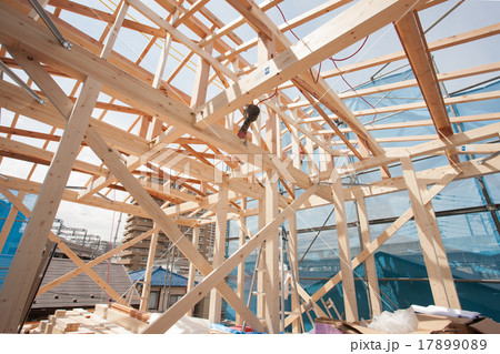 木造住宅の建設 17899089