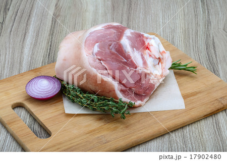 Raw pork knuckle Raw pork knuckle 17902480