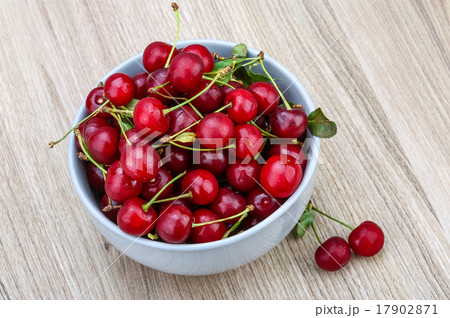 Cherry in the bowl 17902871