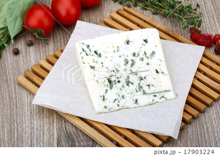 Blue cheese Blue cheese 17903224