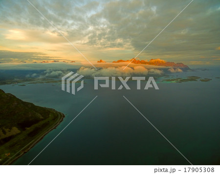 Midnight sun on Lofoten 17905308