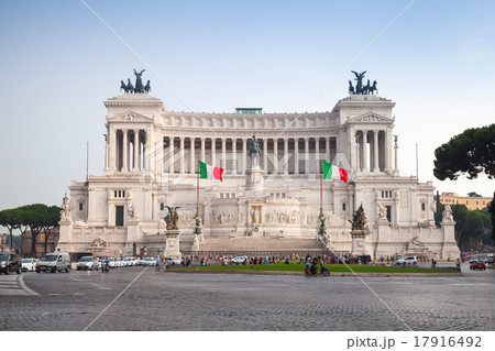 Outdoor view of Altare della Patria, Rome, Italy 17916492