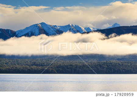lake te anau new zealand 17920959