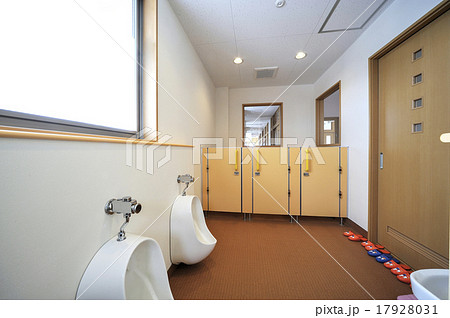 保育園のトイレの写真素材