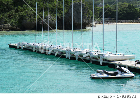 ヨットハーバー 17929573