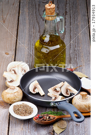 Cooking Mushrooms 17934913