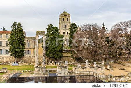 Ruins of roman theatre in Arles - France Ruins of roman theatre in Arles - France 17938164