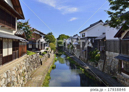 八幡堀と古い街並み 滋賀県 近江八幡市の写真素材