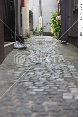 神楽坂の裏路地（石畳）の画像 17943723