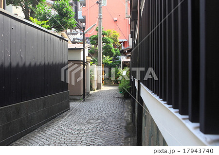 神楽坂の裏路地（石畳）の画像 17943740
