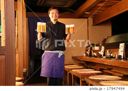居酒屋の店長 17947494