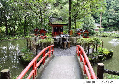 奈良　狭井神社　市杵嶋姫命神社 17951041
