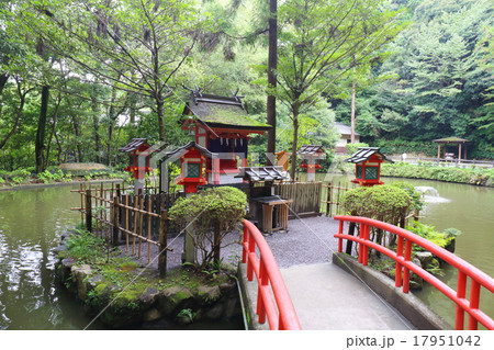 奈良　狭井神社　市杵嶋姫命神社 17951042
