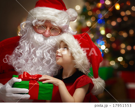 Santa Claus 17951553