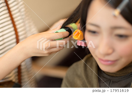 beauty parlor 17951619