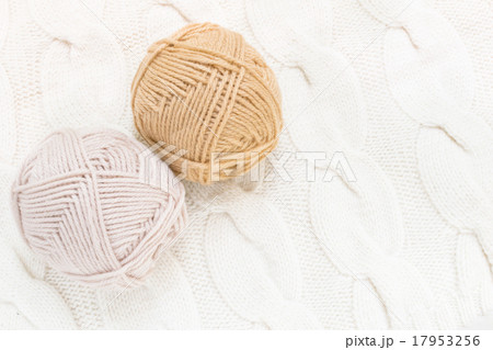 手編み　毛糸玉 17953256