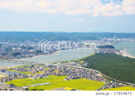 虹の松原と唐津市 17954675