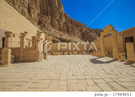 temple of Hatshepsut temple of Hatshepsut 17969651