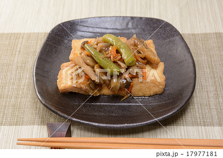 おいしい厚揚げのキノコあんかけ 17977181