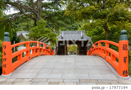 須磨寺 龍華橋と仁王門 須磨寺 龍華橋と仁王門 17977194