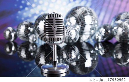 Retro style microphone, Music background 17980962