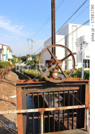 水門と用水路/滋賀県水口市 水門と用水路/滋賀県水口市 17981790