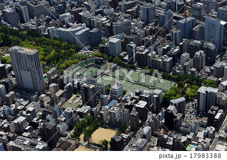 大阪市西区の靭公園周辺を空撮 大阪市西区の靭公園周辺を空撮 17983388