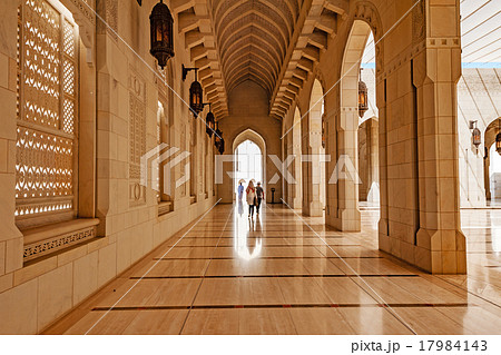 スルタン・カブース・グランド・モスク(オマーン、マスカット) 17984143