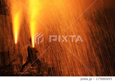 10月愛知 羽田八幡宮・羽田祭の奉納手筒花火 17986895