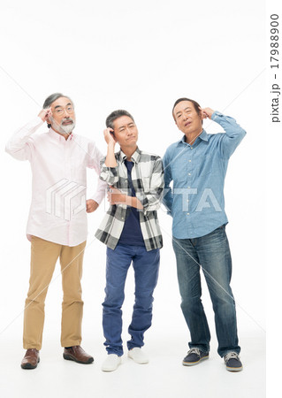 ミドル・シニアの男性 17988900